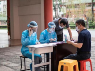广东：开学前和开学后2周安排疾控人员或卫生人员驻校