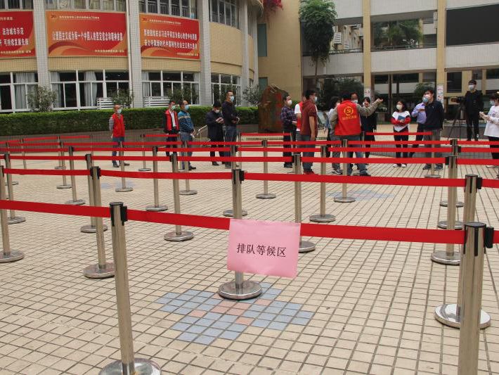 做好2020年春季学期开学准备工作 刘根平率队检查学校防疫情况