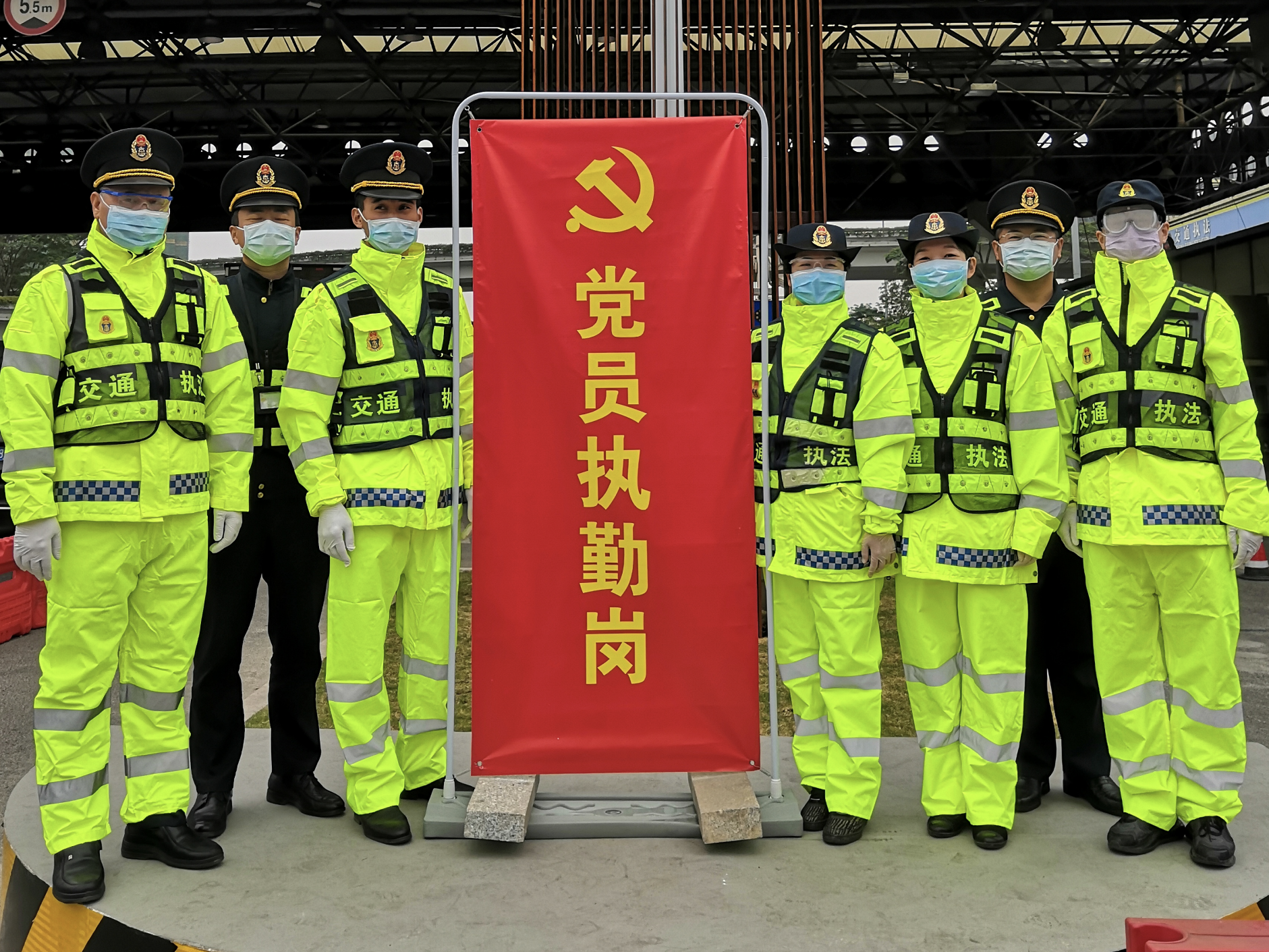 战疫者名片 | 王洪俊：奋战50个日夜，坚守道路入深西北大门