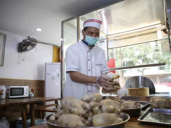 线上配送盐焗鸡，让灵芝味道香飘更远
