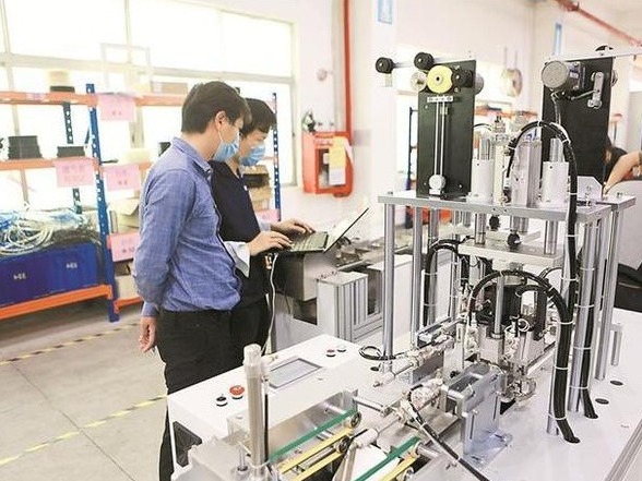 深圳市委政法委充分发挥统筹协调、指导督办职能作用，全力以赴打赢疫情防控阻击战
