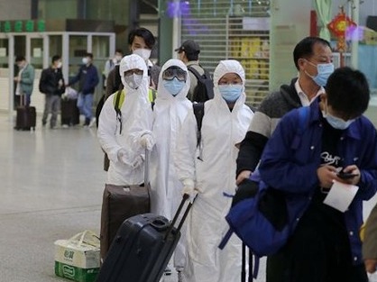 中央应对疫情工作领导小组：部署调集专家和物资增强边境防控能力