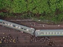 京广线列车脱轨事故原因查明！司机瞭望距离不足，停车不及撞上滑坡山体