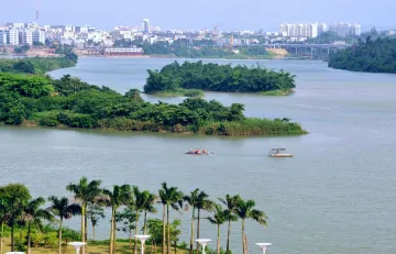 万泉河清 琼海更美