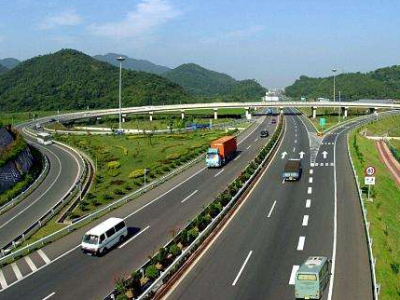 广东省交通集团发布清明出行指引，部分高速路段实施交通管制