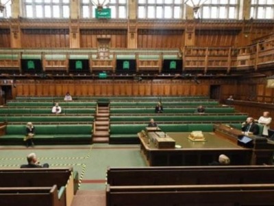 英国议会今日恢复，历史上首次通过视频举行会议