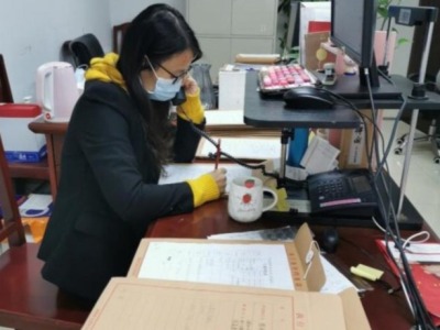 深圳宝安法院福永法庭为14名工人快速讨薪