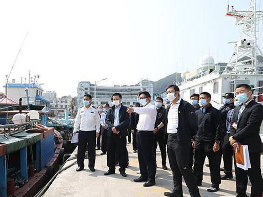 盐田加强海上疫情防控 强化流动渔船渔民日常管理