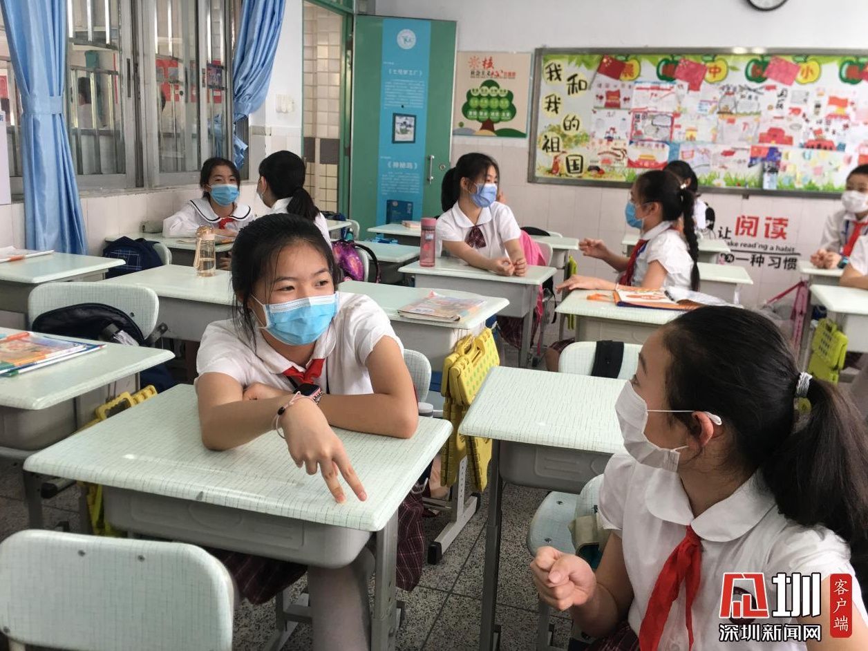 华新小学​何璐萱：不一样的复学