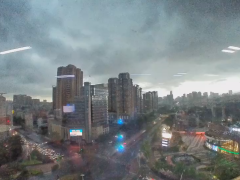 说变就变，酷暑天后中山迎“降温雨”