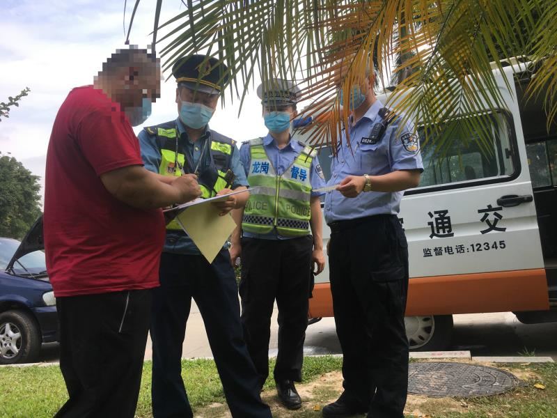 凌晨“百吨王”超限超载上路 市交通运输行政执法支队严厉查处货车超限超载行为