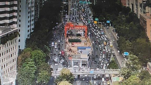货车和外地车咋还不限行？深圳交警这样说