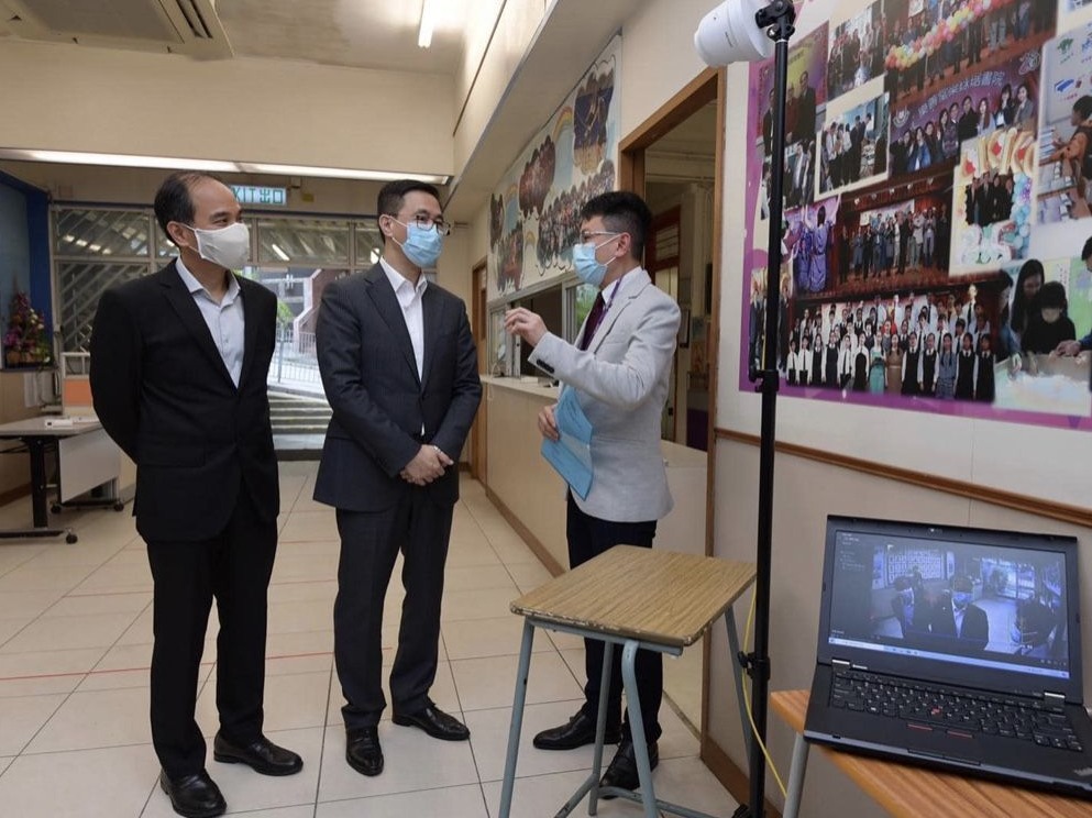 香港中学明日复课，教育局长呼吁勿将政治带入校园