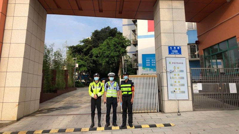 罗湖交警87个“护学岗”上线，为学子安心上学保驾护航