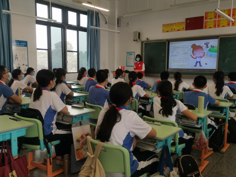 拒绝校园暴力，光明区凤凰街道社区法律顾问普法进校园