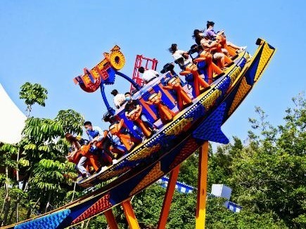 欢乐满园,“五一”假期期间深圳欢乐谷接待游客近4.5万人次