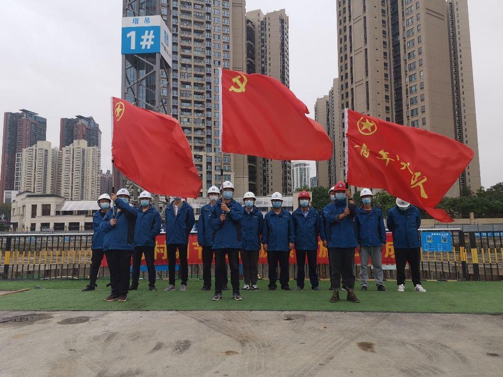 武警某部训练场焕然一新 “兵哥哥”给中建三局鹿丹村项目部送来感谢信