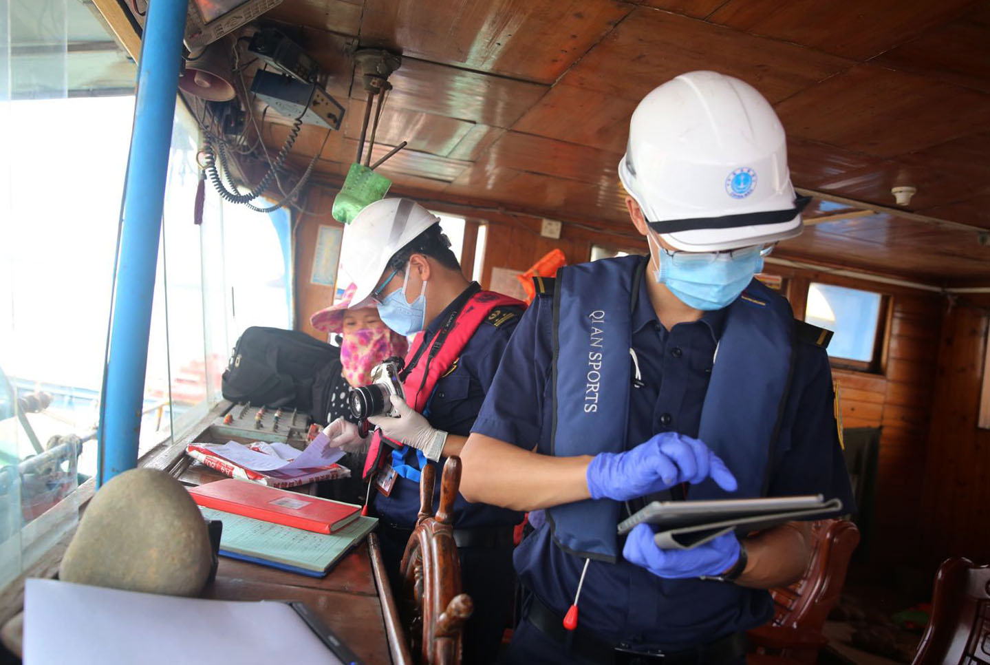 深圳前海湾水域启用“船舶安全健康体检站”