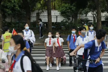 福田区侨香学校迎接第二批学子返校