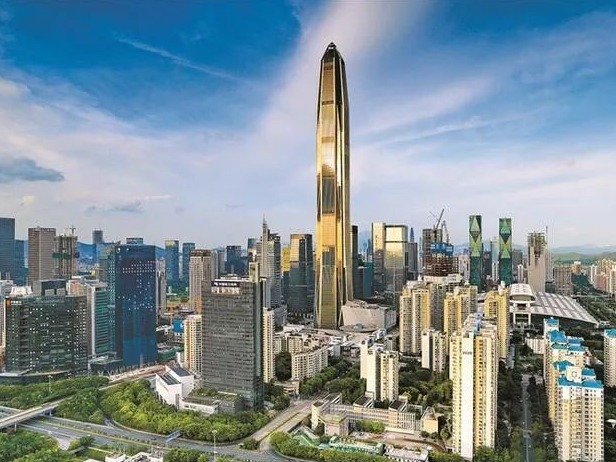 深圳以城之名为青春在线“加冕”