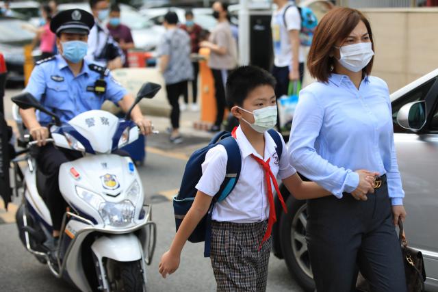 图集 | 深圳80万中小学生今日返校复课