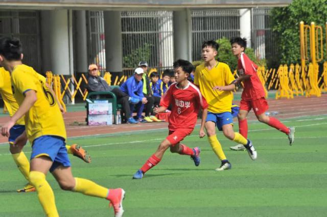 两部门通知：低风险地区校园内学生不需佩戴口罩