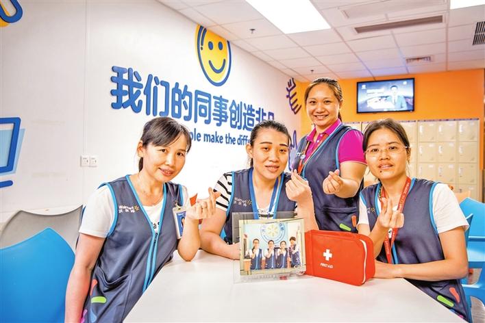 发现身边善意的平凡人！新安街道灵芝园社区开展寻找“灵芝暖心人”活动 