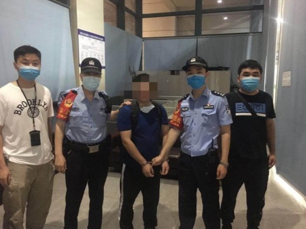 神速！两地公安联手，两小时破获强奸抢劫案