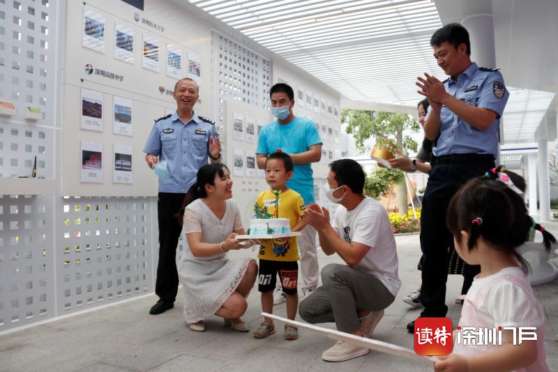 家属进警营 “粽”享鱼水情 石井派出所党总支举办特色主题党日活动        
