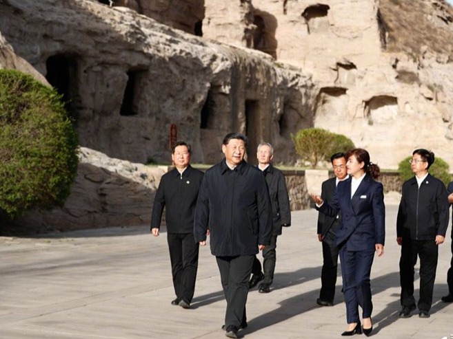 习近平山西行丨走进大同云冈石窟