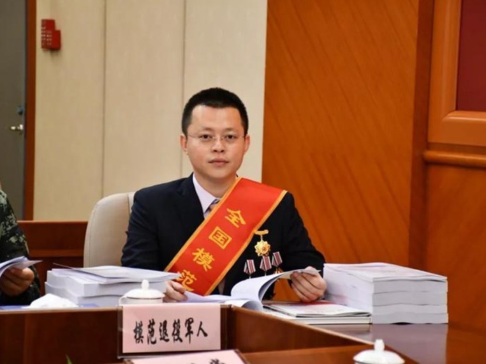 钟立钊等三人荣获“广东好人”称号
