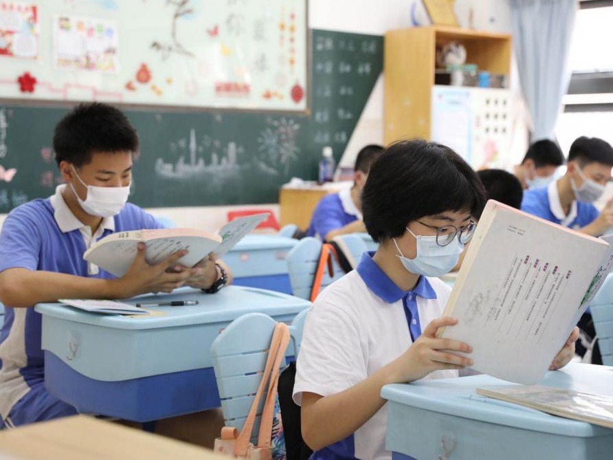 （重）又一批“神兽”返校！ 记者随访卫生健康副校长 校园防疫工作是这样子的！