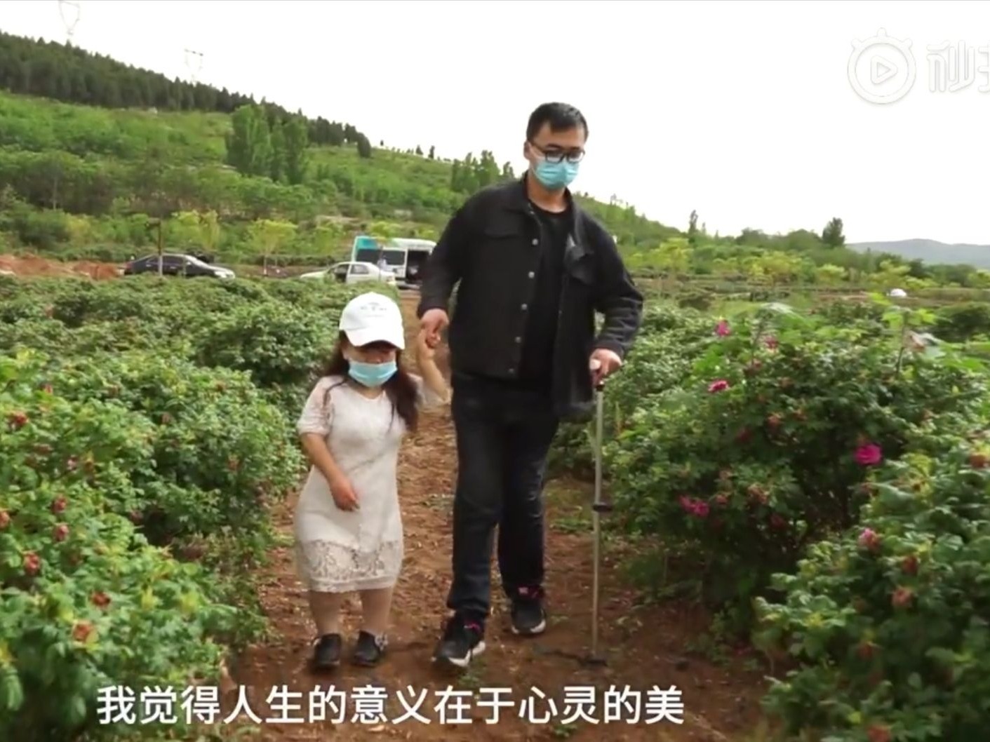 暖闻畅读｜79岁老人思念已故老伴，凌晨赤脚外出寻找迷路街头