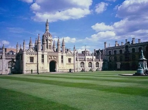 剑桥取消下一学年面对面授课，成英国首所全学年网络授课大学