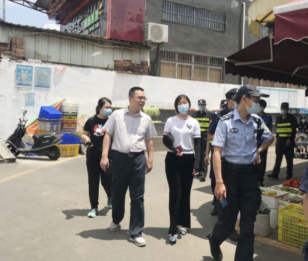 凤凰街道：常态化检查治理  提升辖区公共文明水平
