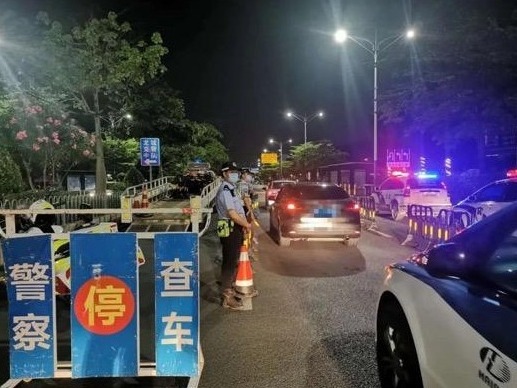 深圳交警38个小时查获211位酒驾司机