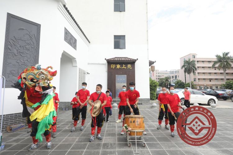 龙岗非遗展演“走”近市民 一起感受非遗之美 