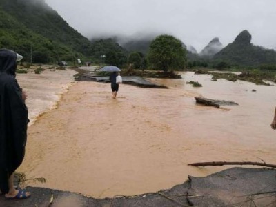 广西强降雨已致三十余万人受灾1人死亡，多地发出洪水预警