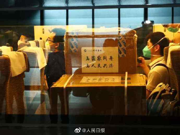武汉派医疗队驰援北京，队员平均年龄27岁左右