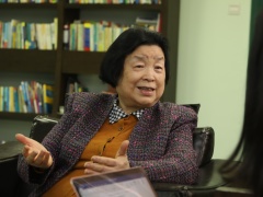 我的特区故事 | 她与小平同志的握手照被制成邮票