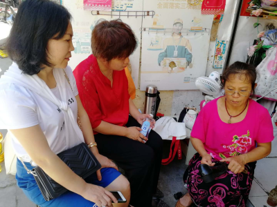 “布衣女匠”刘女士：“罗湖妇联8年跟进服务助我走出困境”