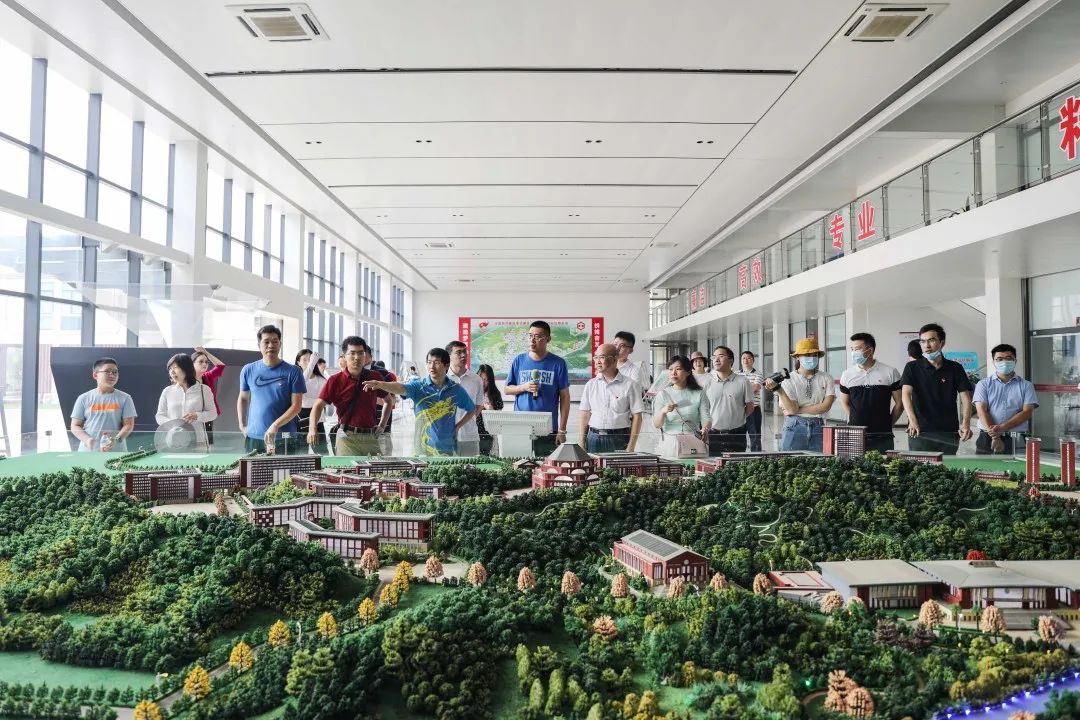 光明区委党校开展客座教授行走光明 之调研光明科学城活动