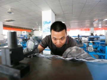 深圳工匠｜张玉军：研发光缆金具精品的“小诸葛”