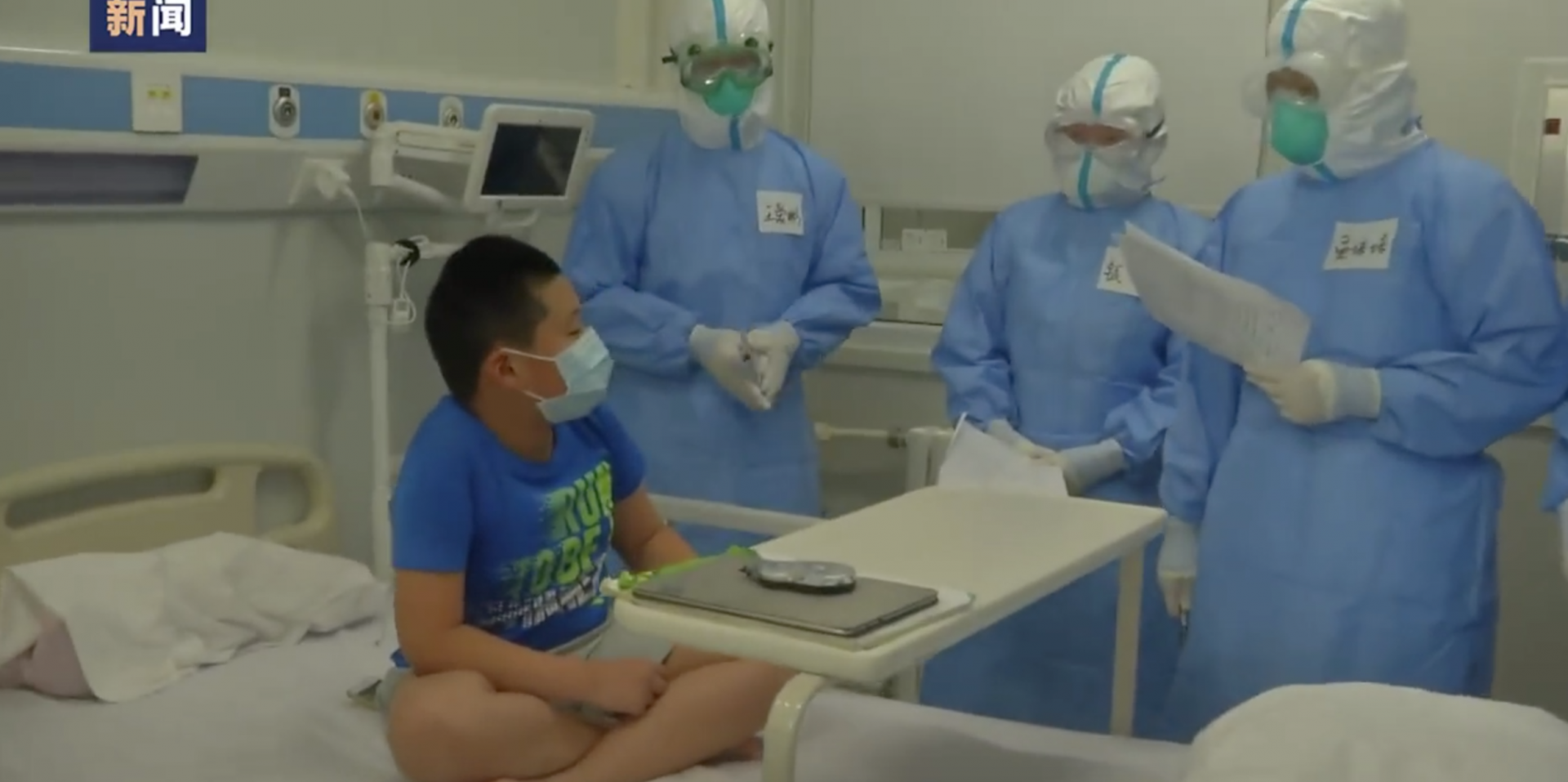 10岁确诊男孩说，住院就是换个地儿学习