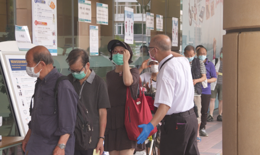香港逐步放宽防疫措施 限聚令上限增至50人