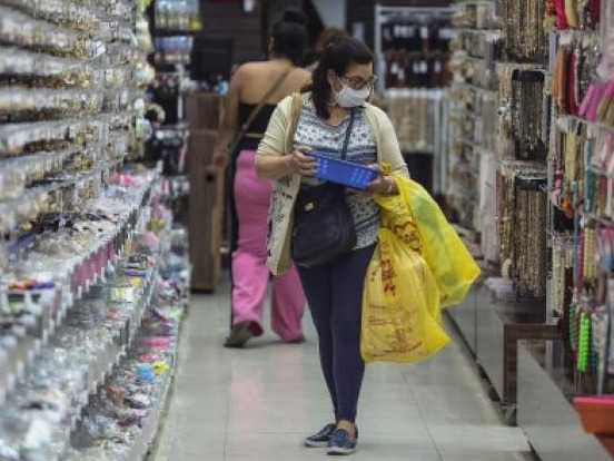 巴西新增3.4万新冠病例，成全球第2个确诊数超90万国家