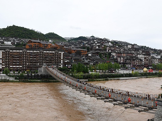 水利部：南方强降雨持续，13条河流发生超警以上洪水