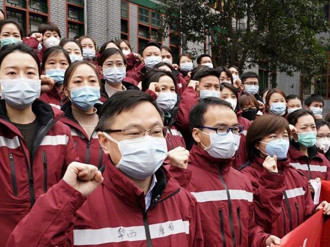央视快评 | 始终同人民群众想在一起 干在一起