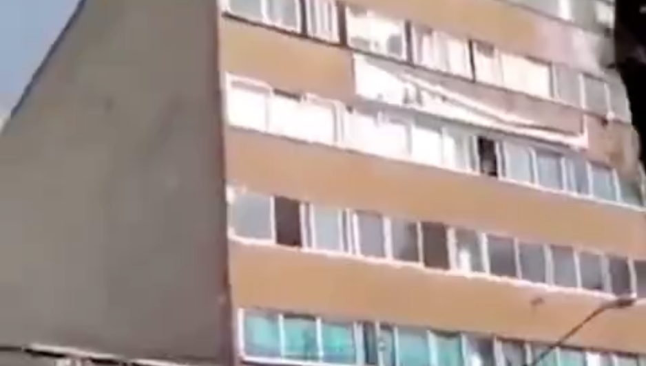 墨西哥7.4级地震，房屋晃动明显
