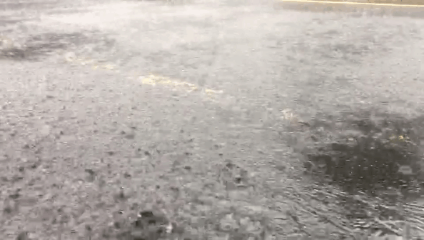 滚动 | 雷暴云团已减弱，深圳市取消雷电预警